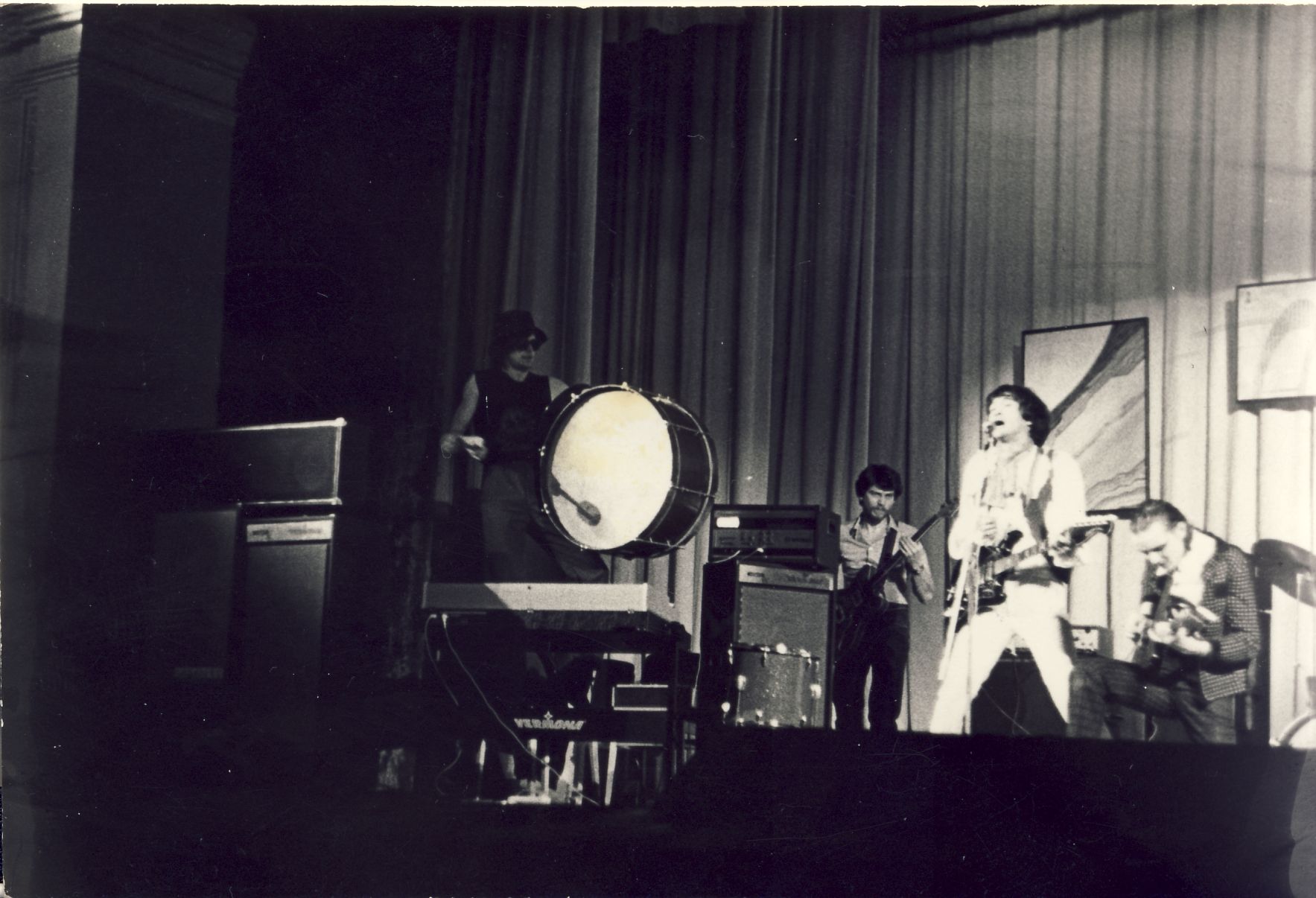 Первый электрический концерт